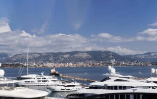 Yachts Toulon vue Saint mandrier