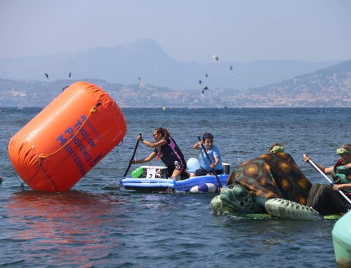Les OFNI ont débarqué sur le port de la Madrague de Giens !